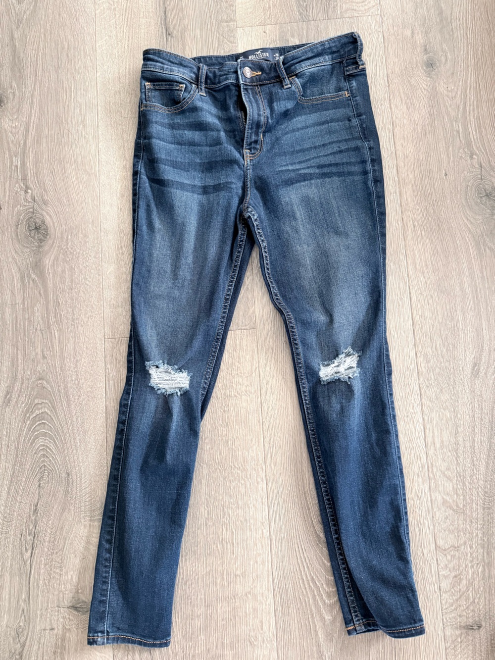 Hollister Cropped Distressed Skinny Jeans
